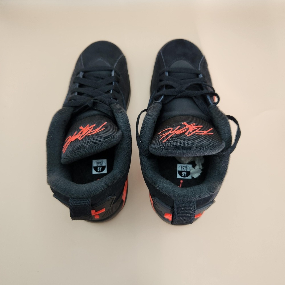 Jordan MVP 92 Shoes Boys Size 5Y Black Infrared 23 GS Basketball HQ4427-003 - Picture 4 of 11